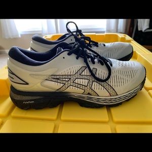 Women’s gel kayano 25 sneakers